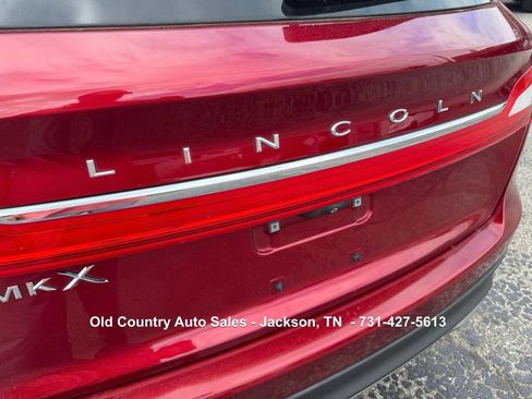 Used 2017 Lincoln MKX Select w/ Select Plus Package FWD image 9