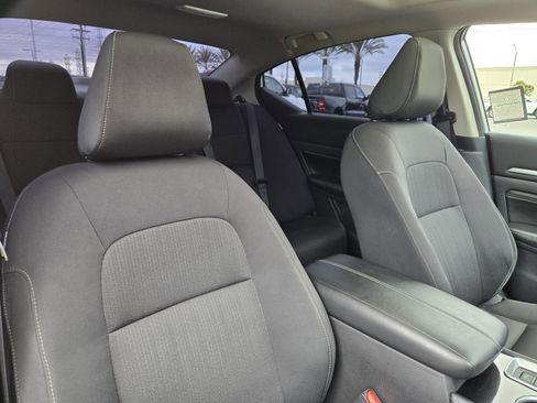 Used 2023 Nissan Altima 2.5 SV w/ SV Premium Package image 30