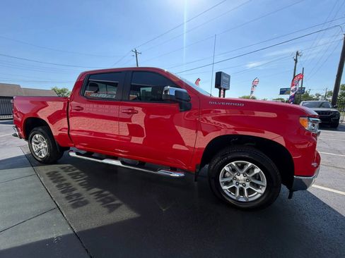 Used 2024 Chevrolet Silverado 1500 LT w/ Protection Package AWD/4WD image 18