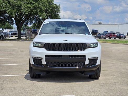 New 2025 Jeep Grand Cherokee L Limited w/ Black Appearance Package RWD image 7