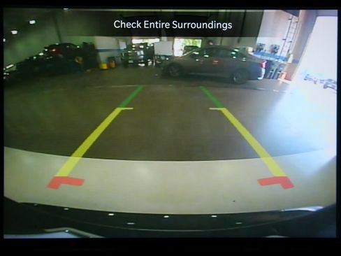 Used 2024 Chrysler Pacifica Touring-L FWD image 18