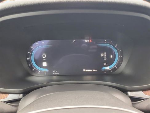 Used 2025 Volvo V60 B5 Cross Country Plus image 18