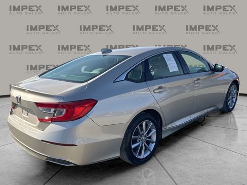 Used 2018 Honda Accord LX image 5