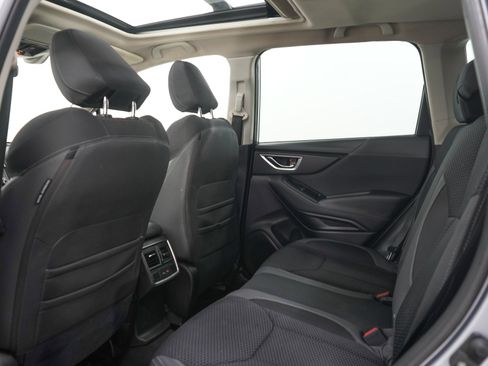 Used 2020 Subaru Forester Premium AWD/4WD image 19
