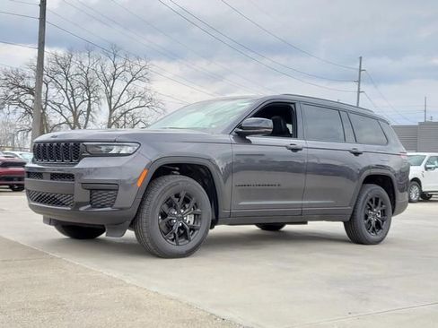 New 2025 Jeep Grand Cherokee L Altitude AWD/4WD image 4