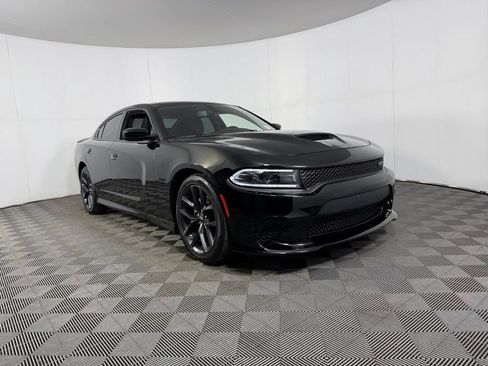 Used 2023 Dodge Charger R/T w/ Blacktop Package RWD image 4