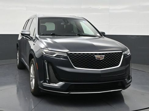 Used 2023 Cadillac XT6 Luxury FWD image 7