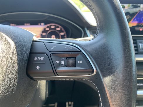 Used 2019 Audi SQ5 Premium Plus w/ Premium Plus Package AWD/4WD image 20