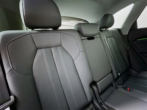 New 2025 Audi Q5 Premium Plus image 27