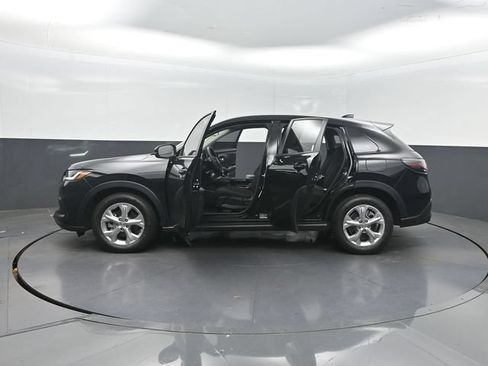 Used 2025 Honda HR-V LX image 38