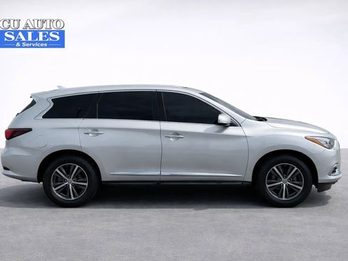 Used 2019 INFINITI QX60 Luxe w/ Essential Package image 6