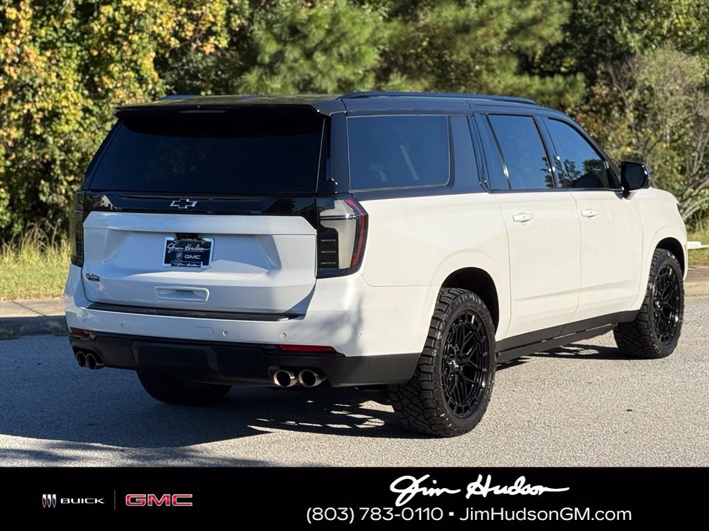 Used 2025 Chevrolet Suburban Z71 w/ Z71 Off-Road Package AWD/4WD image 16