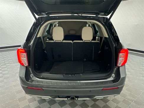 Used 2020 Ford Explorer XLT w/ Equipment Group 202A image 22