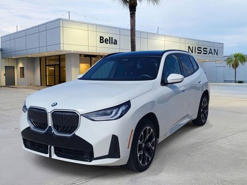 Used 2025 BMW X3 xDrive30i w/ M Sport Package image 9