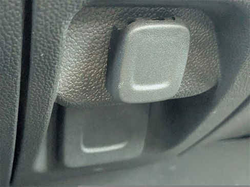 Used 2019 Chevrolet Silverado 1500 LT w/ All Star Edition image 20