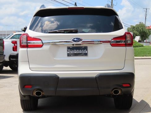 Used 2022 Subaru Ascent Limited AWD/4WD image 12