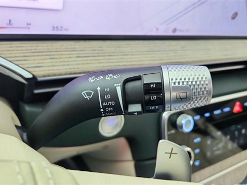 Used 2025 Genesis GV80 3.5T Prestige image 44