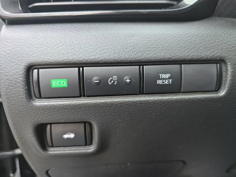 Used 2023 Nissan Sentra SV w/ All-Weather Package FWD image 22