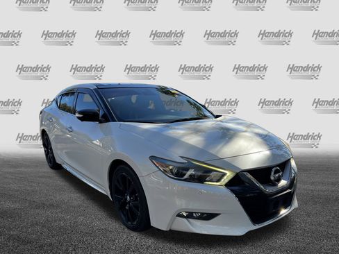 Used 2017 Nissan Maxima Platinum image 2