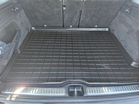 Used 2018 Mercedes-Benz GLC 300 4MATIC image 6