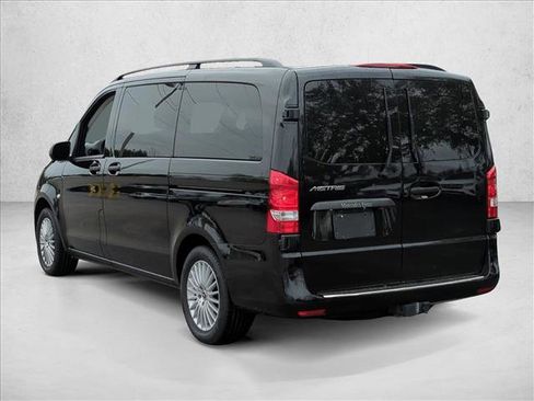 Used 2022 Mercedes-Benz Metris Passenger image 7