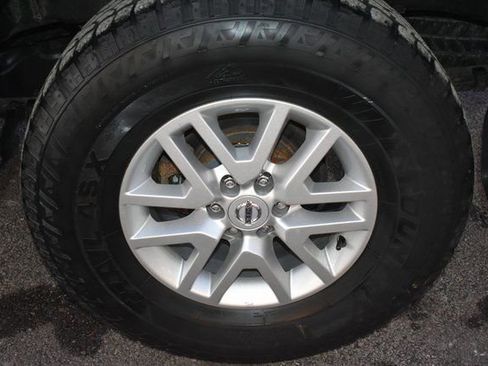 Used 2020 Nissan Frontier SV image 39