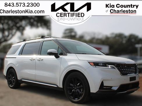 Certified 2023 Kia Carnival SX image 1