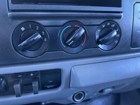 Used 2007 Ford F450 4x4 Regular Cab Super Duty image 19