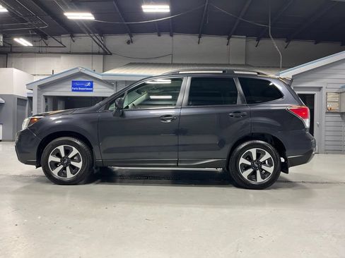Used 2018 Subaru Forester 2.5i Limited AWD/4WD image 4