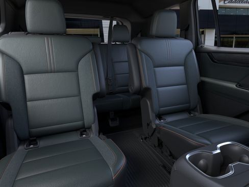 New 2026 GMC Acadia AT4 w/ Luxury Package AWD/4WD image 19