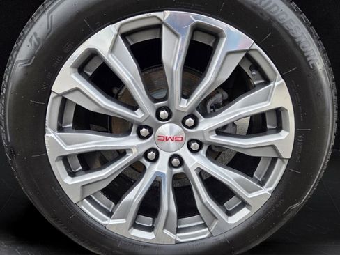 Used 2021 GMC Yukon Denali w/ Denali Ultimate Package AWD/4WD image 55
