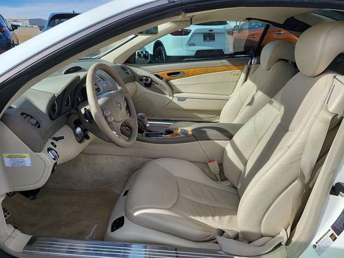 Used 2007 Mercedes-Benz SL 550 image 8