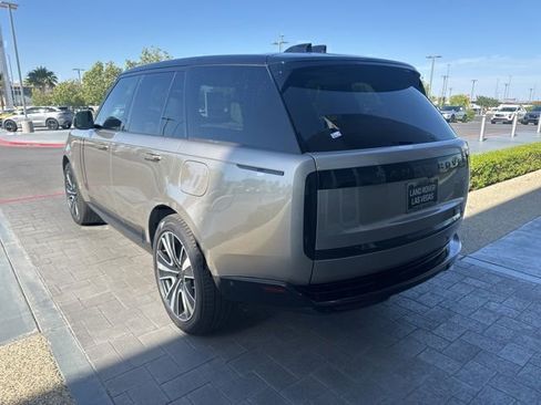 Used 2026 Land Rover Range Rover SE AWD/4WD image 7
