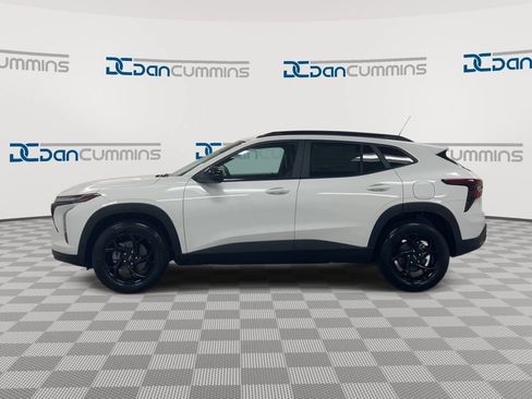 New 2026 Chevrolet Trax LT w/ Driver Confidence Package FWD image 5