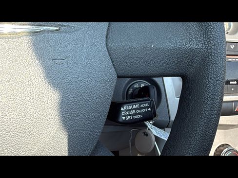 Used 2008 Chrysler Sebring LX image 16