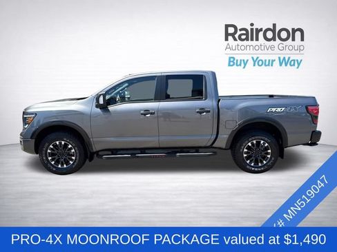 Used 2021 Nissan Titan PRO-4X w/ Pro-4x Convenience Package AWD/4WD image 4