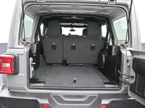 Used 2022 Jeep Wrangler Unlimited Sport AWD/4WD image 21