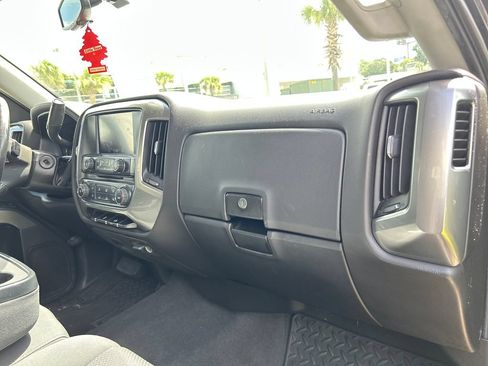 Used 2019 Chevrolet Silverado 1500 LT RWD image 15
