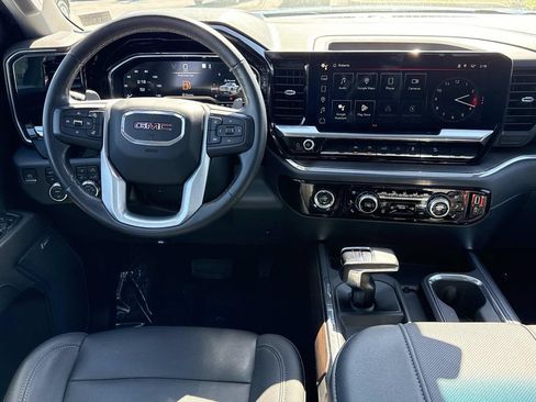 Used 2023 GMC Sierra 1500 SLT w/ SLT Premium Package AWD/4WD image 3