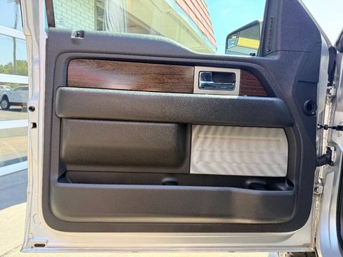 Used 2013 Ford F150 Lariat w/ Mid Equipment Group AWD/4WD image 17