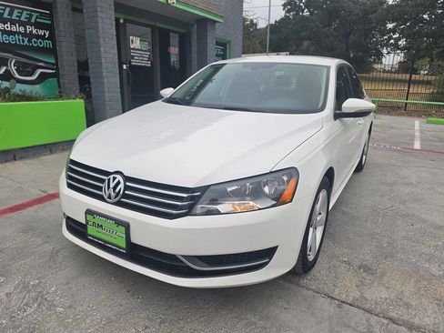 Used 2012 Volkswagen Passat 2.5 SE FWD image 3