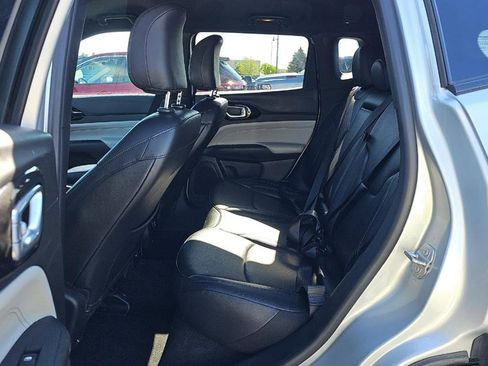 Used 2025 Jeep Compass Limited AWD/4WD image 7