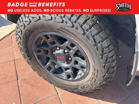 Used 2020 Toyota 4Runner SR5 Premium image 19