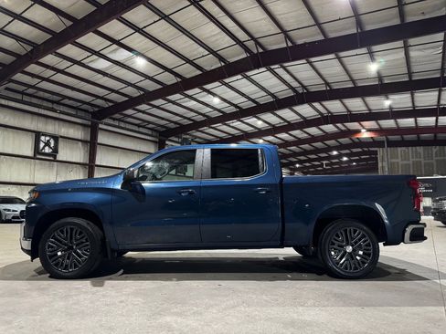 Used 2019 Chevrolet Silverado 1500 LT w/ All-Star Edition image 8