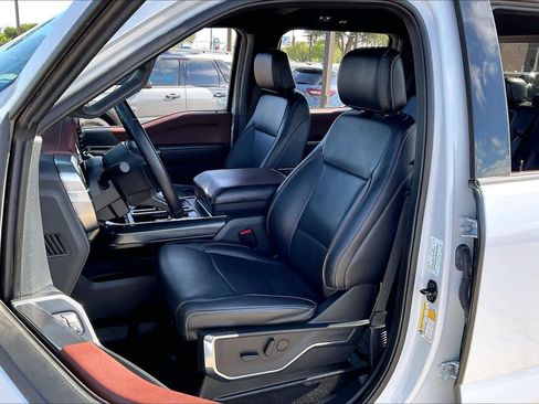 Used 2022 Ford F150 Lariat image 8