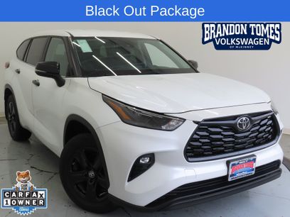Used 2023 Toyota Highlander LE