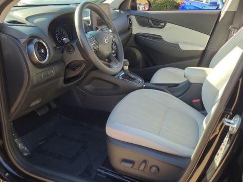 Used 2023 Hyundai Kona SEL image 11