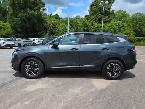 Certified 2025 Kia Sportage LX FWD image 8