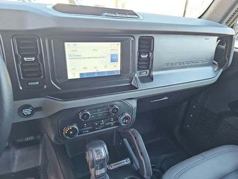 Used 2023 Ford Bronco Big Bend image 22