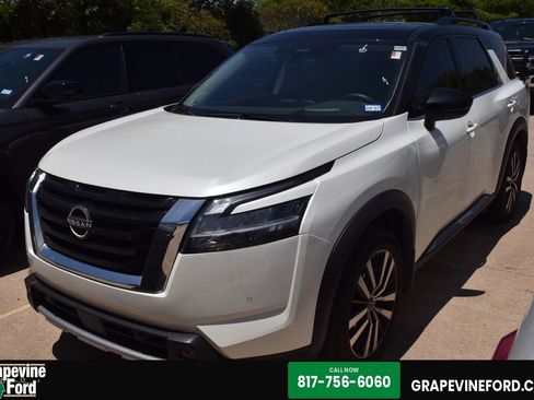 Used 2023 Nissan Pathfinder Platinum AWD/4WD image 1